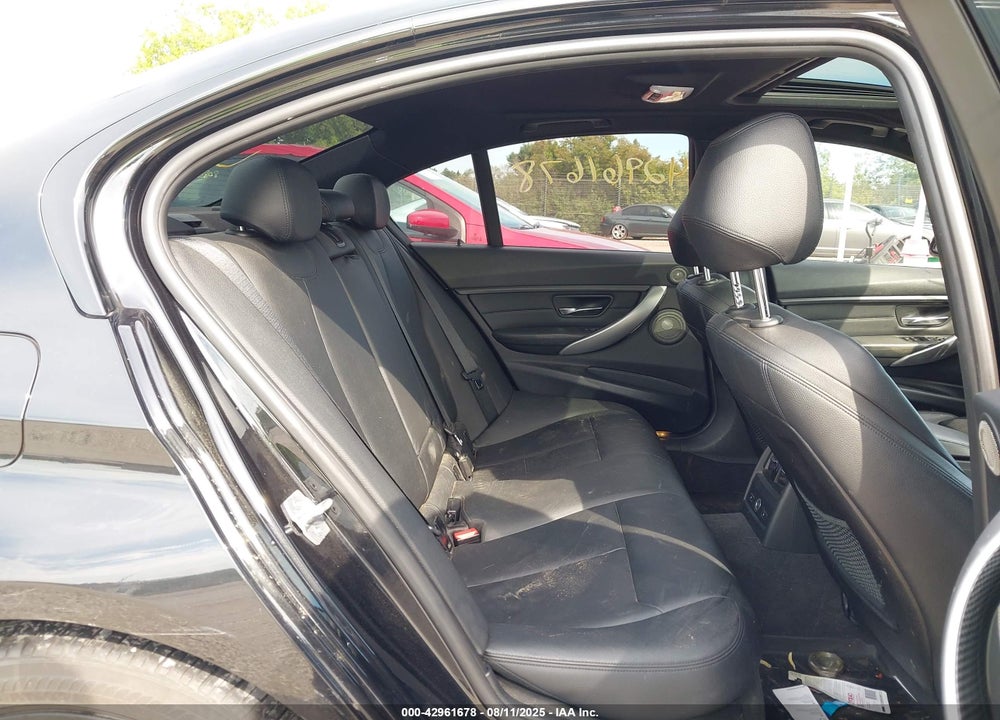 2013 BMW 3 SERIES VIN: WBA3B9G59DNR90228