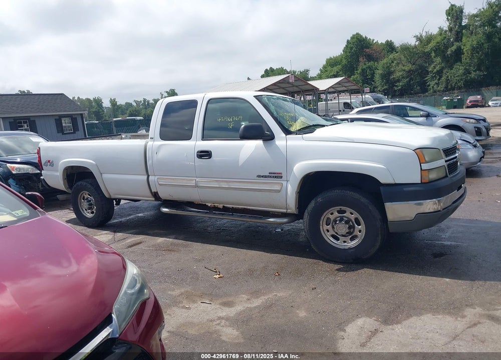 2005 CHEVROLET SILVERADO 2500HD LS VIN: 1GCHK29205E282020