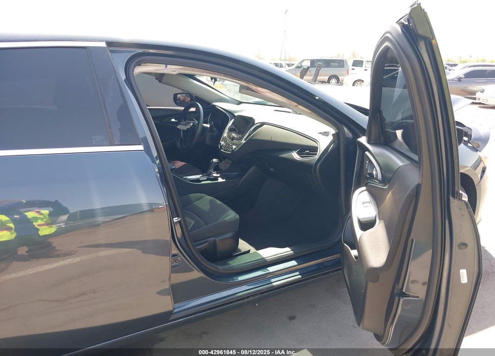 2020 CHEVROLET MALIBU VIN: 1G1ZD5ST3LF109790