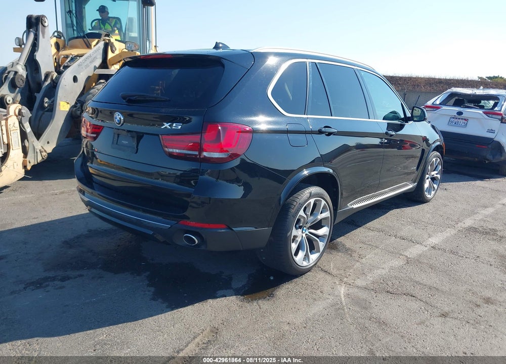 2016 BMW X5 VIN: 5UXKR0C58G0P27563