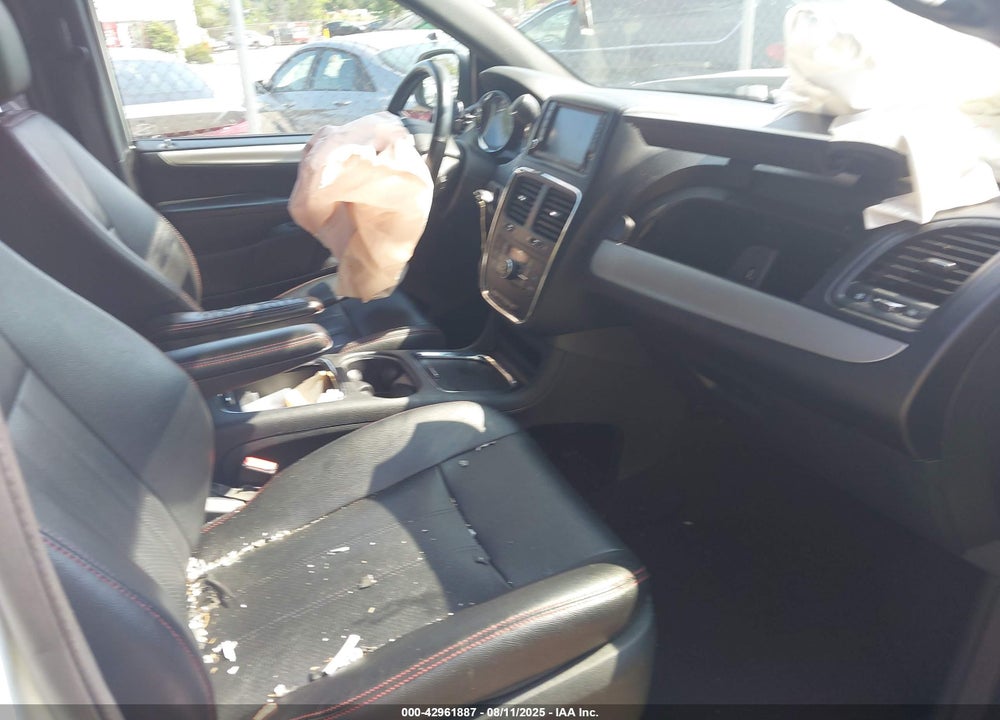 2018 DODGE GRAND CARAVAN GT VIN: 2C4RDGEG6JR146856