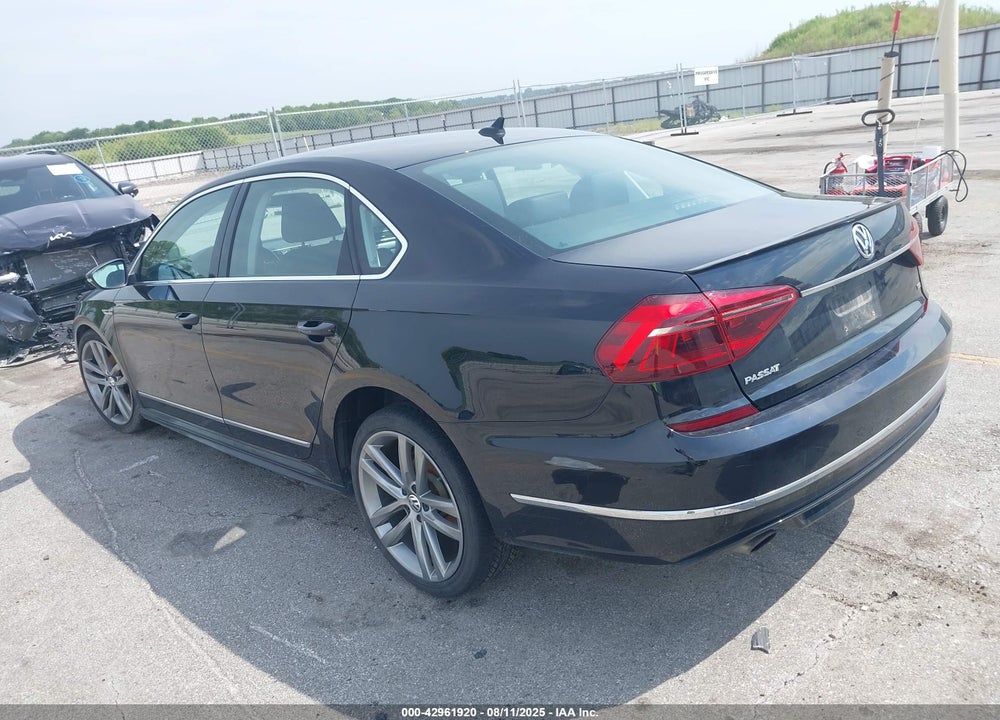 2017 VOLKSWAGEN PASSAT 1.8T R-LINE VIN: 1VWDT7A32HC075283