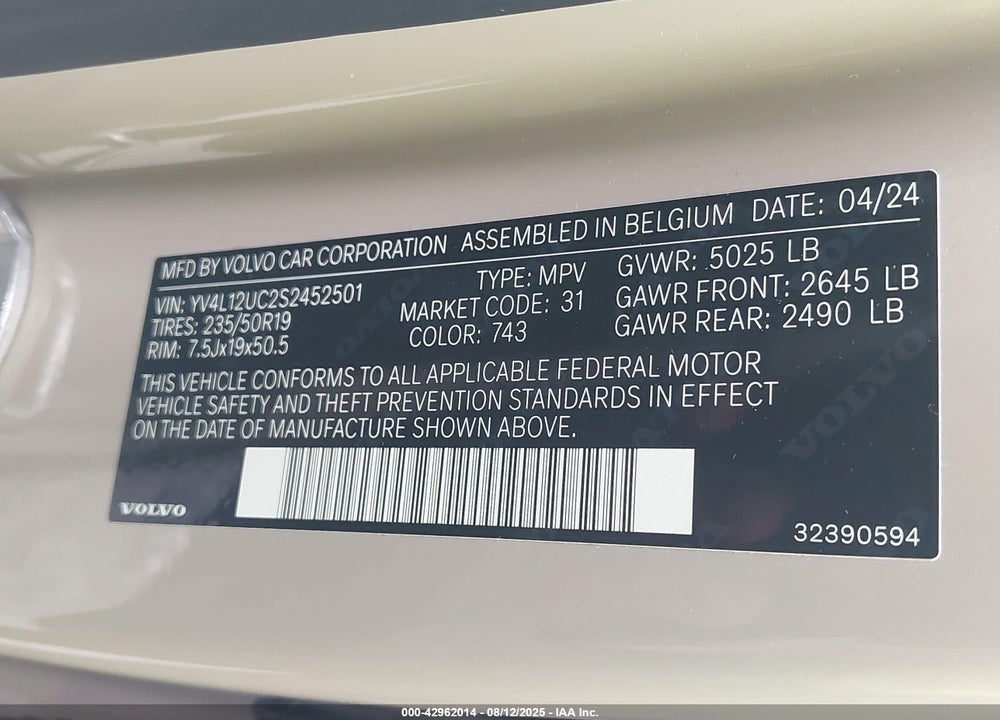 2025 VOLVO XC40 B5 PLUS DARK THEME VIN: YV4L12UC2S2452501