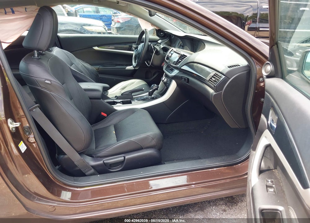2015 HONDA ACCORD VIN: 1HGCT2B81FA003447