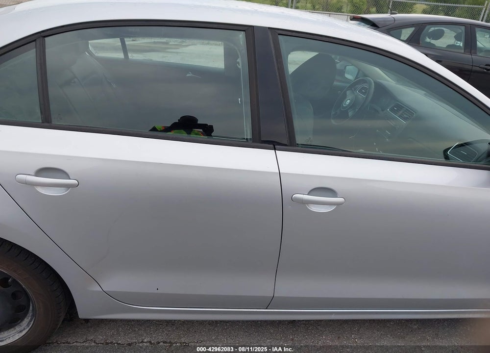 2012 VOLKSWAGEN JETTA VIN: 3VWDP7AJ6CM130165