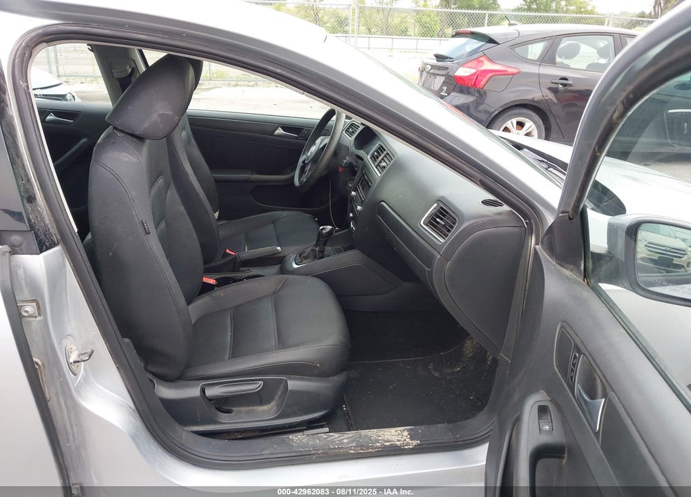 2012 VOLKSWAGEN JETTA VIN: 3VWDP7AJ6CM130165