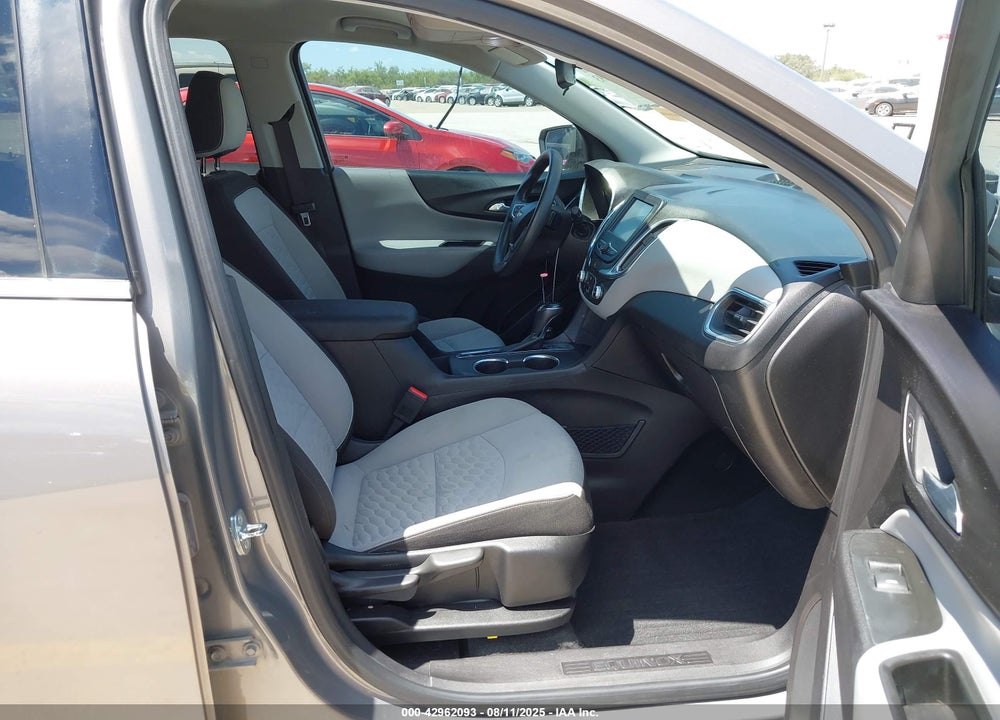 2018 CHEVROLET EQUINOX VIN: 3GNAXJEV9JL104881