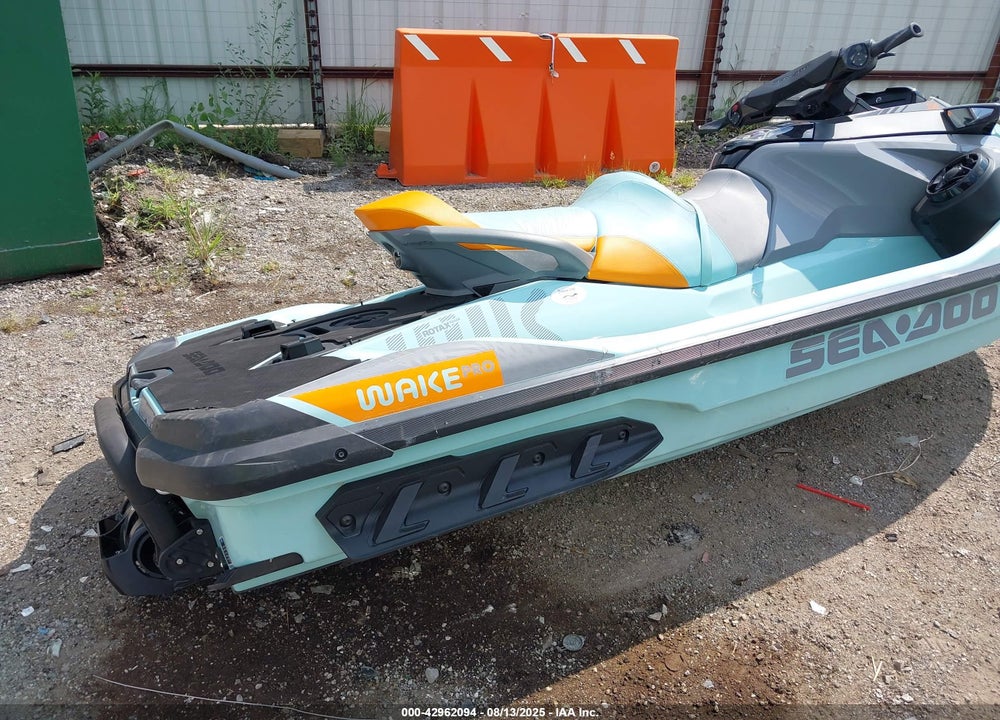 2022 SEA DOO WAKE 155 VIN: YDV75595D222