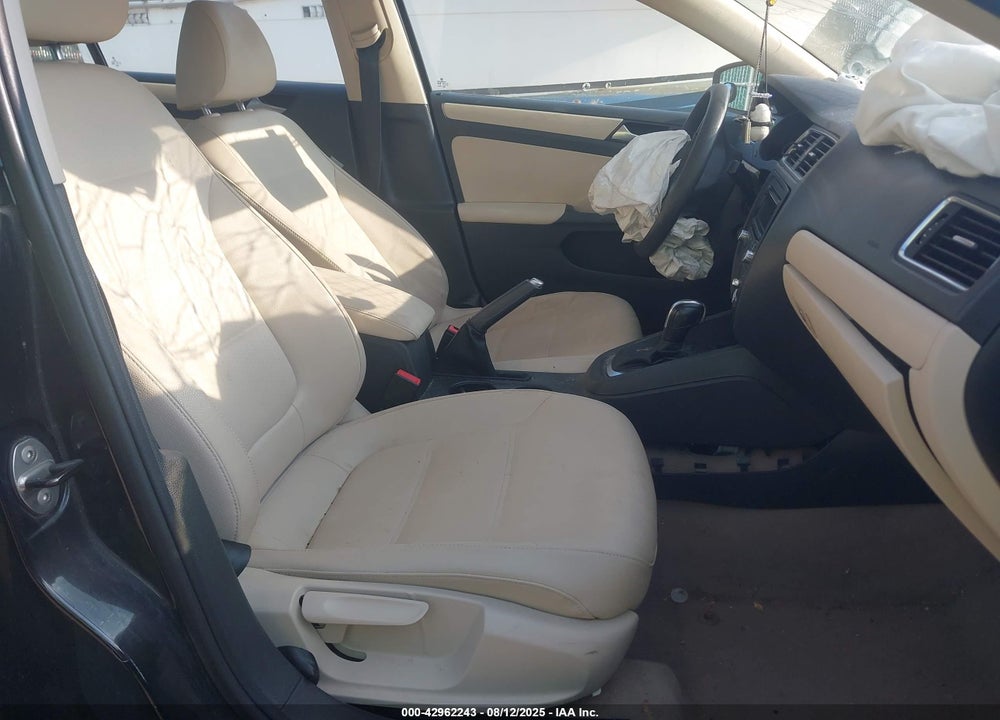 2012 VOLKSWAGEN JETTA VIN: 3VWDP7AJ7CM351919