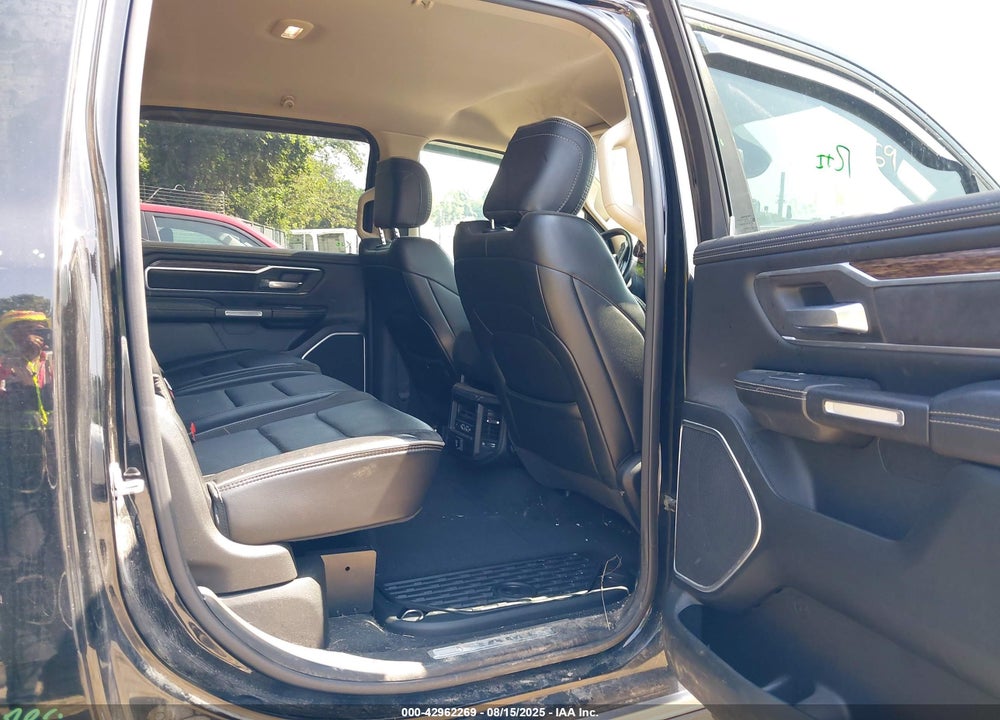 2020 RAM 1500 VIN: 1C6SRFJM5LN302501