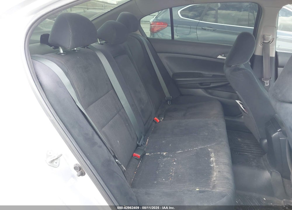 2011 HONDA ACCORD VIN: 1HGCP2E36BA134971