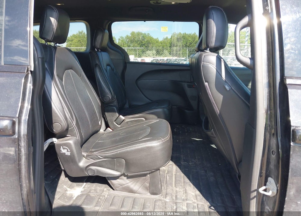 2019 CHRYSLER PACIFICA TOURING PLUS VIN: 2C4RC1FGXKR576003