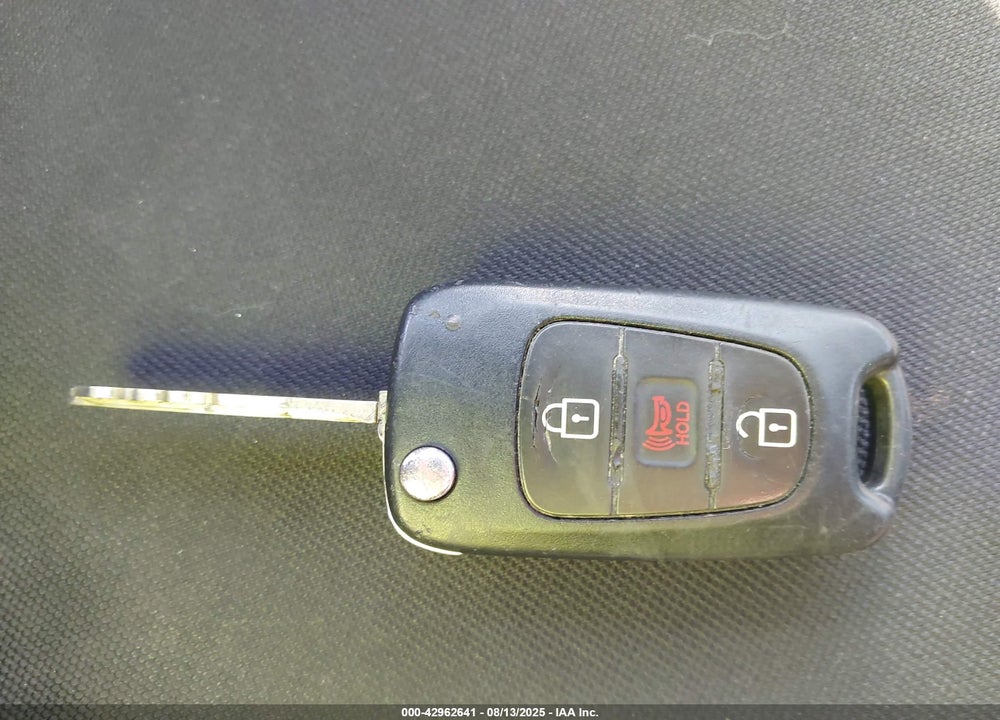 2013 KIA SOUL VIN: KNDJT2A6XD7756409