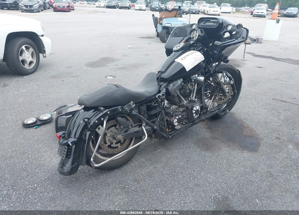 2012 HARLEY-DAVIDSON FLTRX ROAD GLIDE CUSTOM VIN: 1HD1KHM1XCB673997