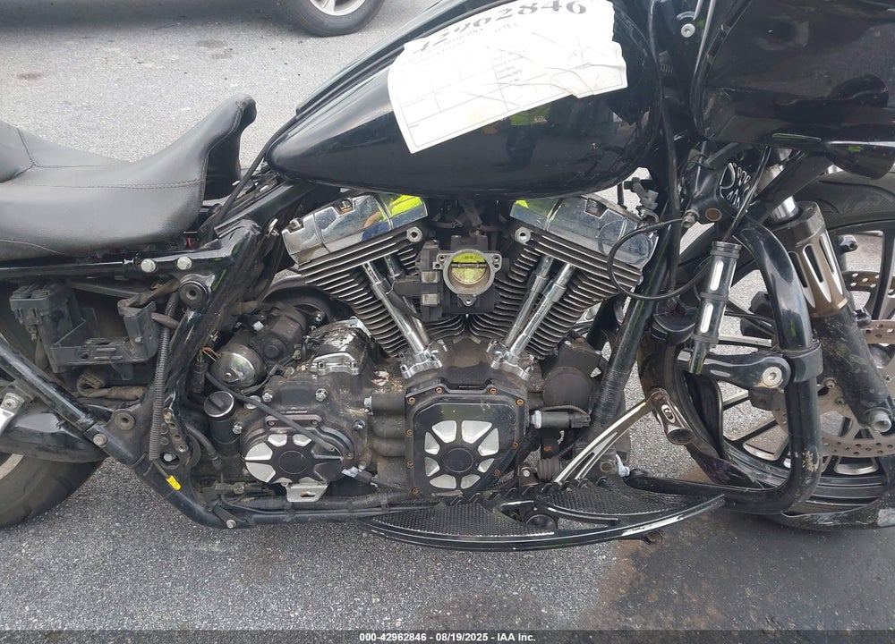 2012 HARLEY-DAVIDSON FLTRX ROAD GLIDE CUSTOM VIN: 1HD1KHM1XCB673997