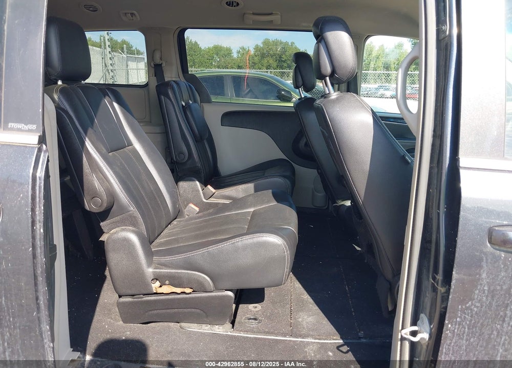 2013 CHRYSLER TOWN & COUNTRY TOURING VIN: 2C4RC1BGXDR604150