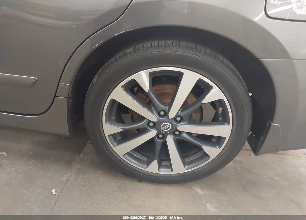2017 NISSAN ALTIMA 2.5 SR VIN: 1N4AL3AP5HC480710