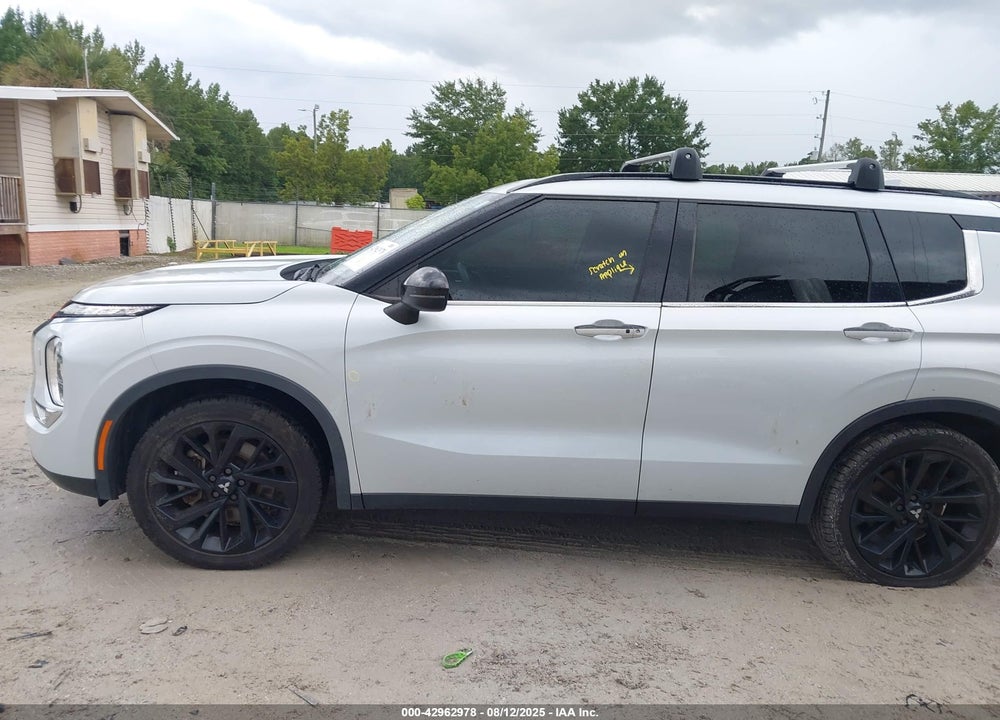 2022 MITSUBISHI OUTLANDER VIN: JA4J4UA88NZ070802