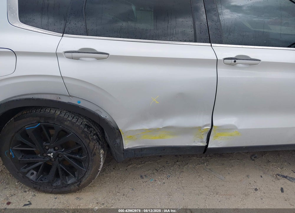 2022 MITSUBISHI OUTLANDER VIN: JA4J4UA88NZ070802