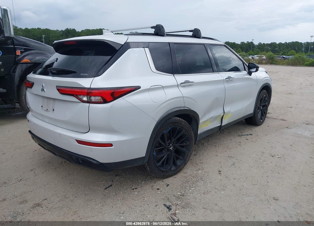 2022 MITSUBISHI OUTLANDER VIN: JA4J4UA88NZ070802