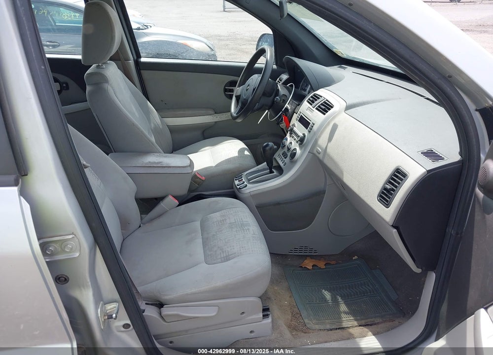 2005 CHEVROLET EQUINOX LS VIN: 2CNDL13F656010556