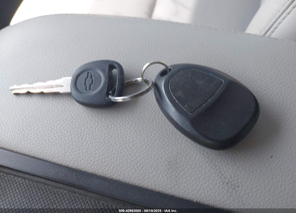 2010 CHEVROLET SILVERADO 1500 LT VIN: 3GCRKSE36AG246788