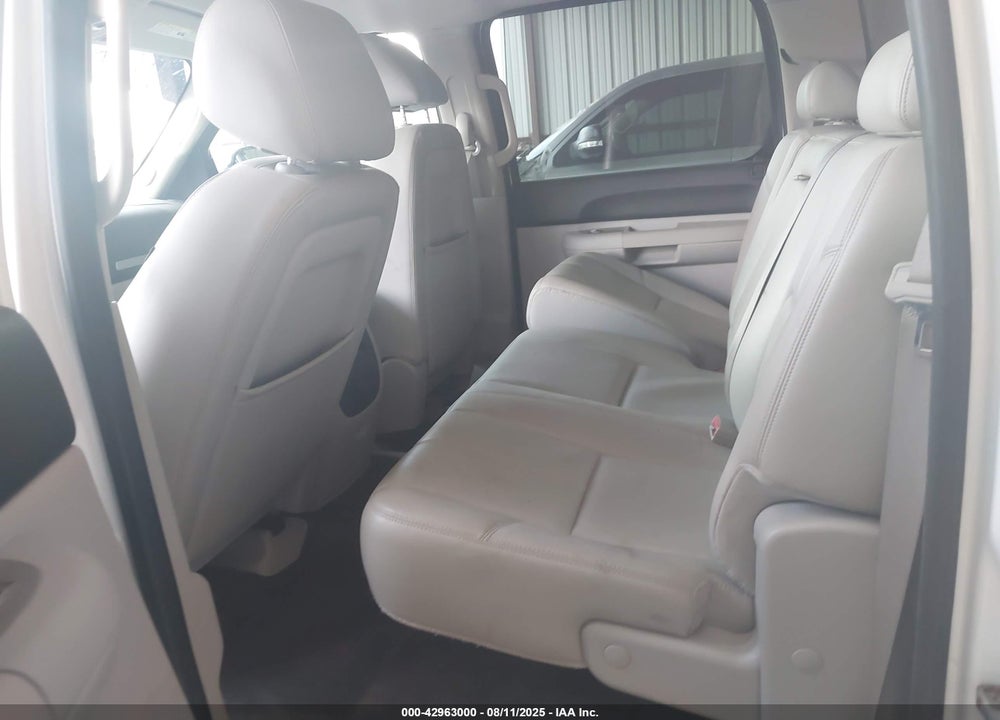 2010 CHEVROLET SILVERADO 1500 LT VIN: 3GCRKSE36AG246788