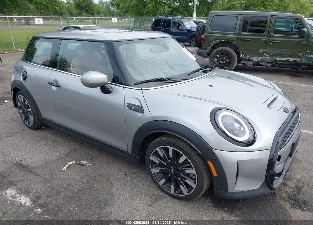 2024 MINI HARDTOP COOPER S VIN: WMW53DH06R2V67174