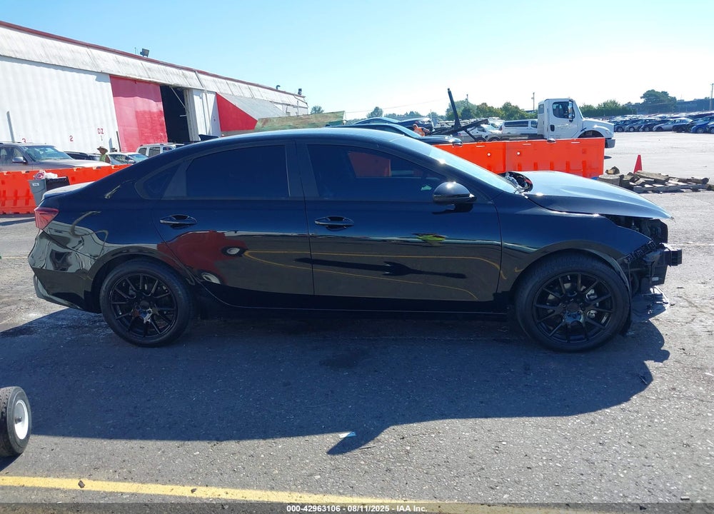 2023 KIA FORTE VIN: 3KPF24AD8PE537925