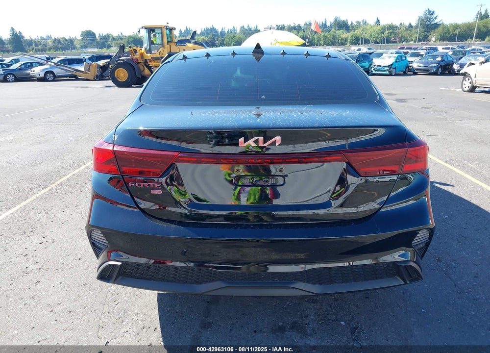 2023 KIA FORTE VIN: 3KPF24AD8PE537925