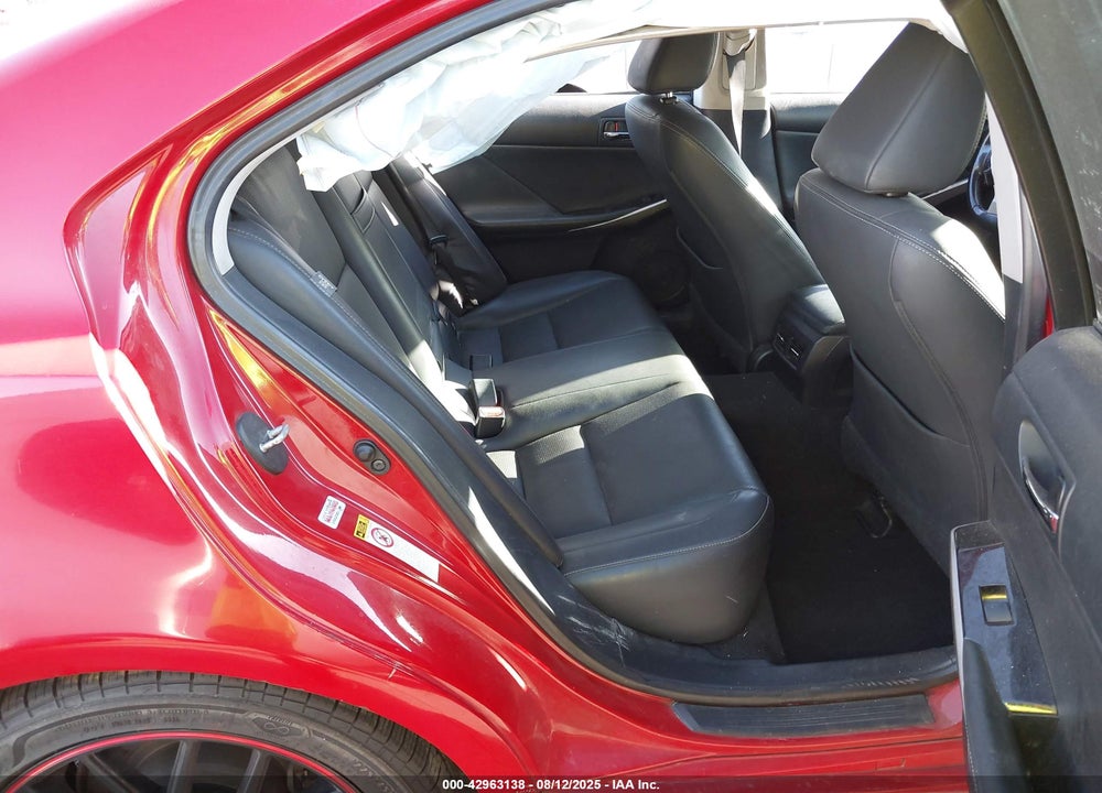 2016 LEXUS IS 200T VIN: JTHBA1D27G5006106