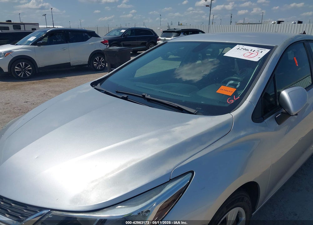 2018 CHEVROLET CRUZE VIN: 1G1BC5SM9J7234233