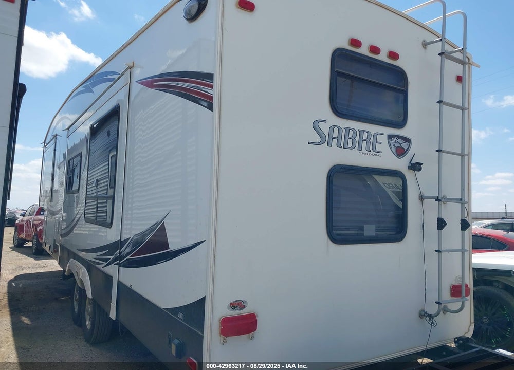 2014 FOREST RIVER PALOMINO SABRE M-32BHOK VIN: 4X4FSRH22E3008700