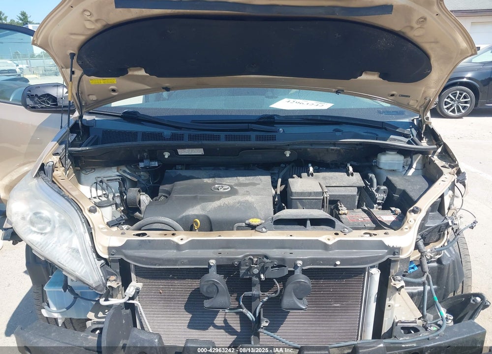 2012 TOYOTA SIENNA LE V6 8 PASSENGER VIN: 5TDKK3DC0CS179912