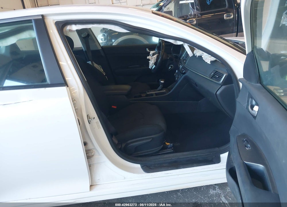 2016 KIA OPTIMA VIN: KNAGT4L36G5074312