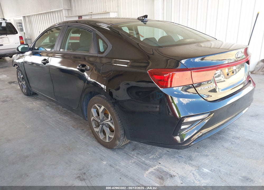 2021 KIA FORTE VIN: 3KPF24AD4ME332534