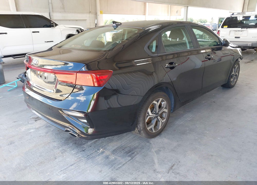 2021 KIA FORTE VIN: 3KPF24AD4ME332534