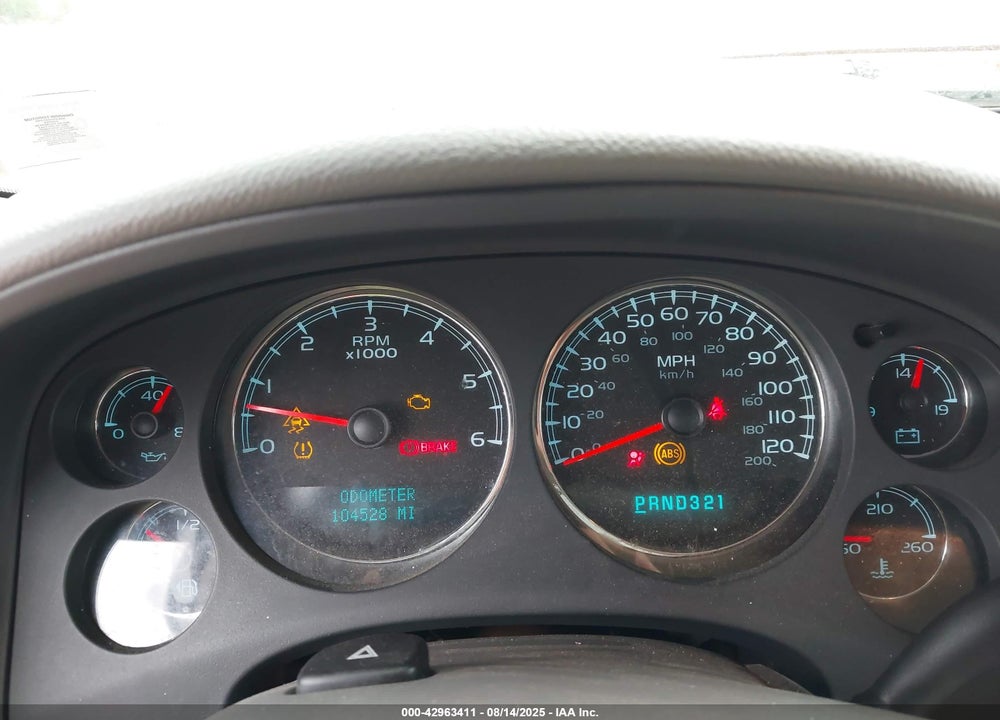 2008 CHEVROLET SUBURBAN 1500 LT VIN: 3GNFK163X8G105137