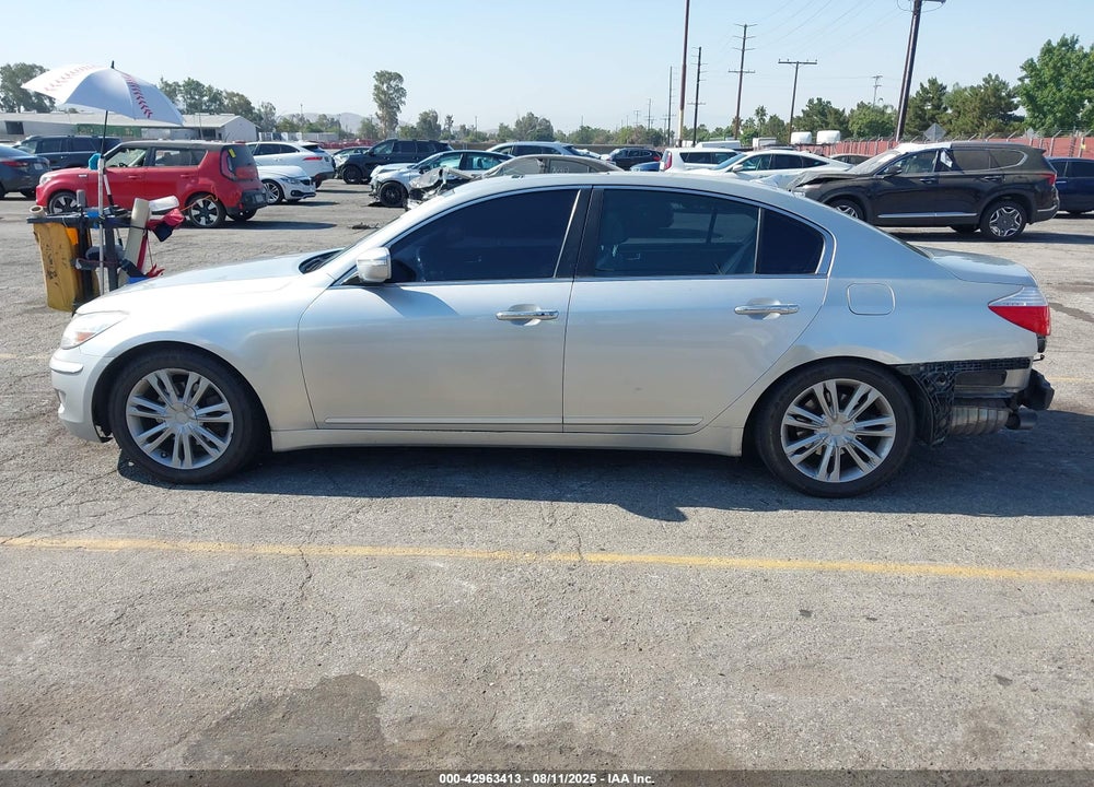 2010 HYUNDAI GENESIS VIN: KMHGC4DE0AU081090