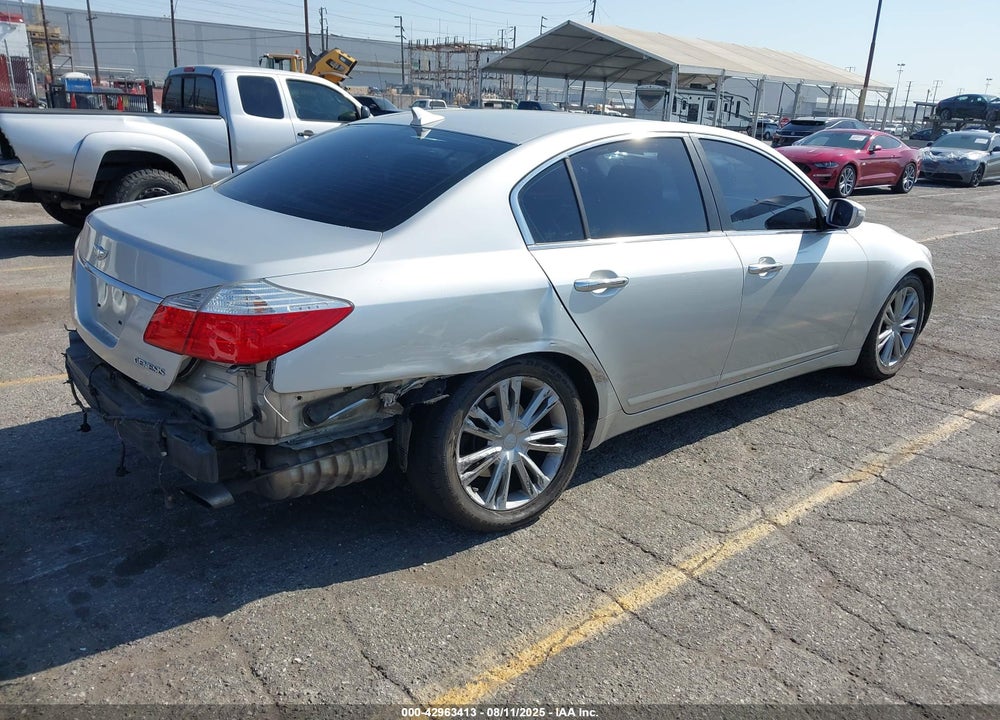 2010 HYUNDAI GENESIS VIN: KMHGC4DE0AU081090