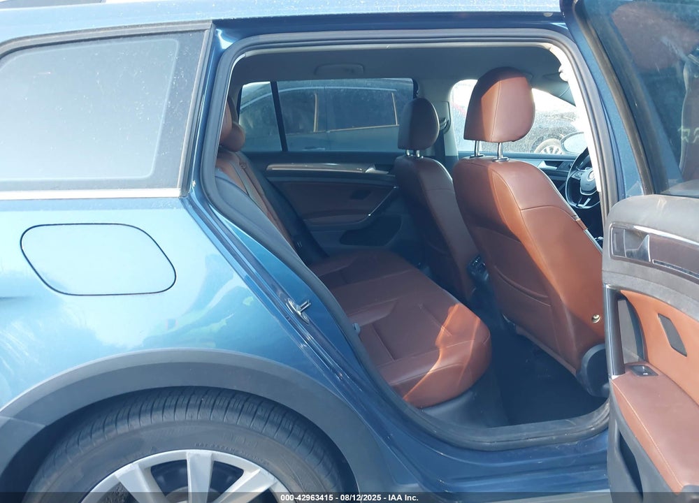 2017 VOLKSWAGEN GOLF VIN: 3VWH17AU1HM509952
