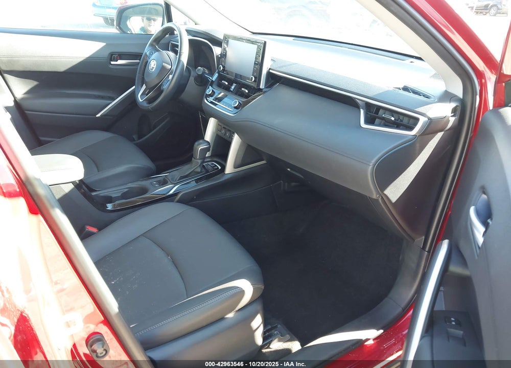 2022 TOYOTA COROLLA CROSS VIN: 7MUDAAAG9NV011251