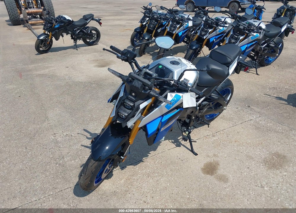 2025 SUZUKI GSX-S1000 A VIN: JS1EK11D8S7100021