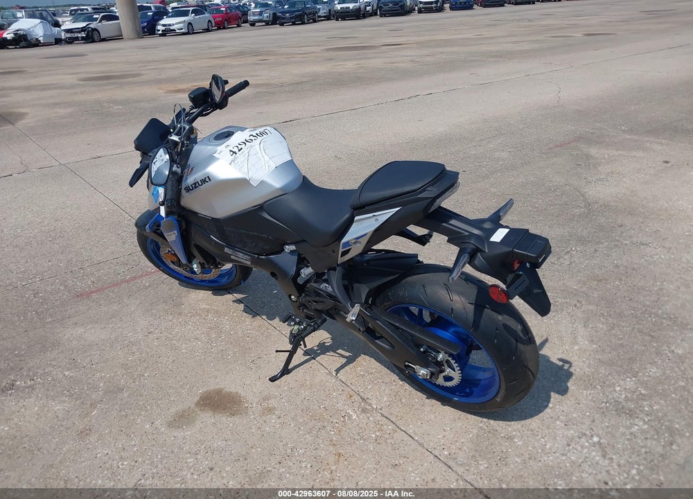 2025 SUZUKI GSX-S1000 A VIN: JS1EK11D8S7100021