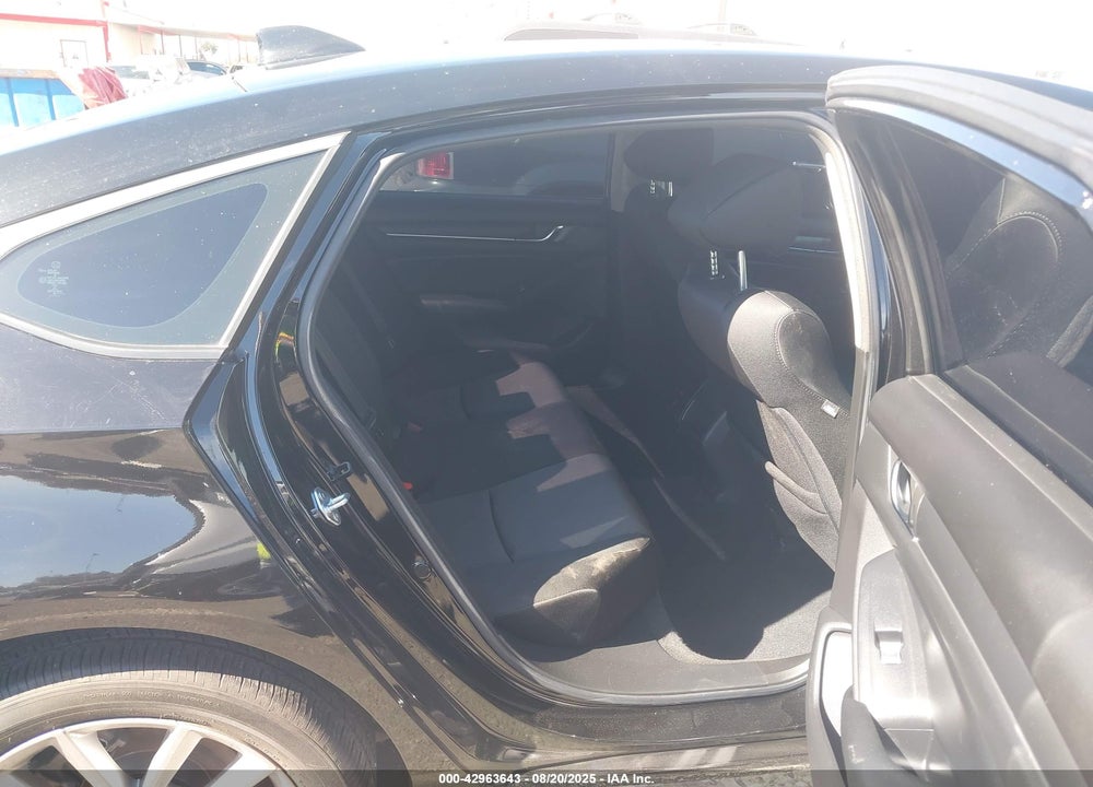 2021 HONDA ACCORD VIN: 1HGCV1F11MA120508