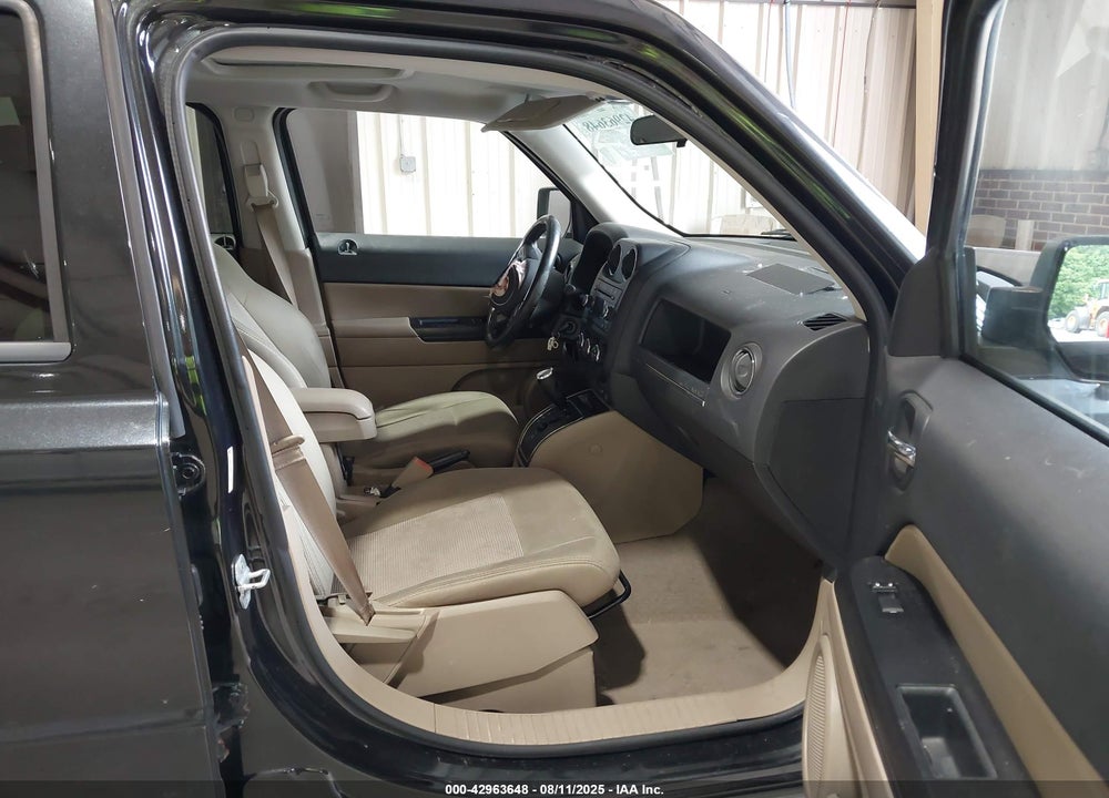 2011 JEEP PATRIOT SPORT VIN: 1J4NF1GB8BD112438