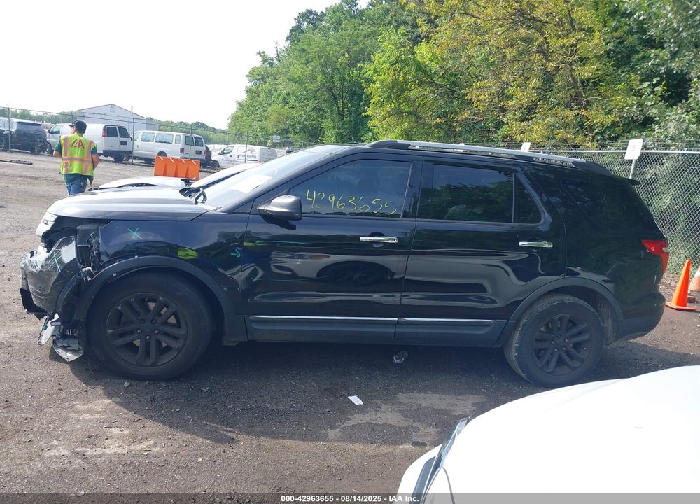 2011 FORD EXPLORER VIN: 1FMHK8D88BGA86529