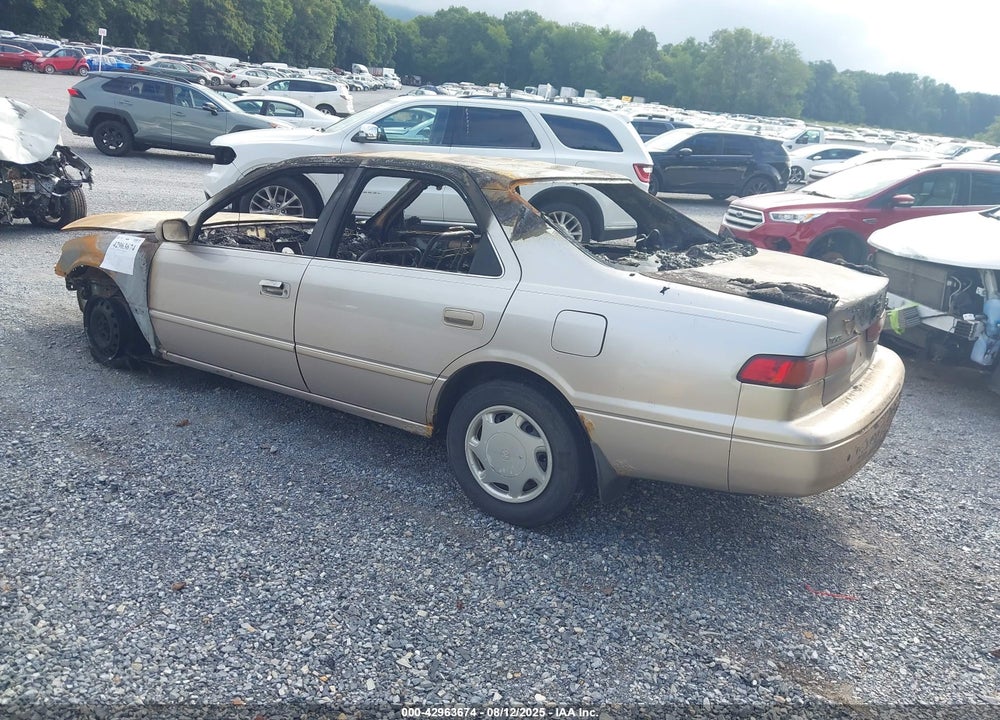 1999 TOYOTA CAMRY CE VIN: 4T1BG22K2XU892989