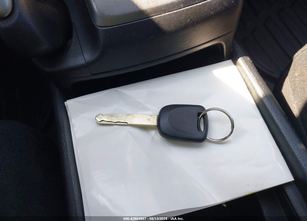 2010 HONDA CIVIC VIN: 19XFA1F61AE082225