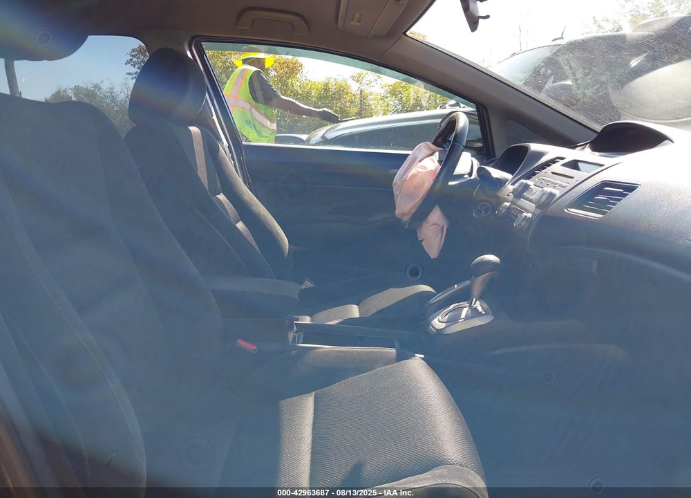 2010 HONDA CIVIC VIN: 19XFA1F61AE082225